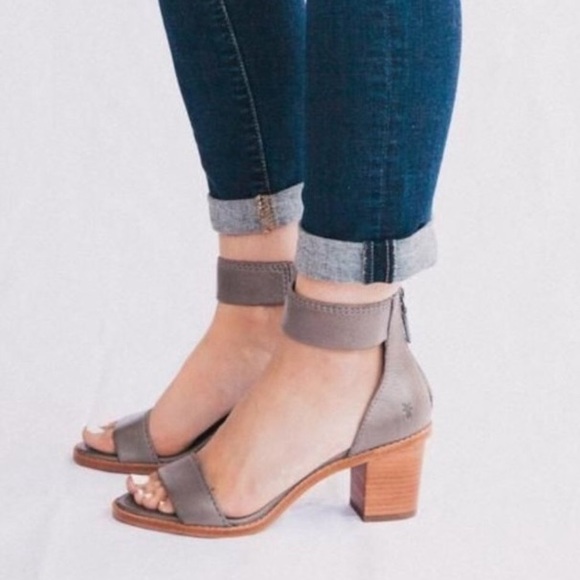 Frye Brielle Charcoal Grey Wooden Ankle Sandals - Picture 16 of 16